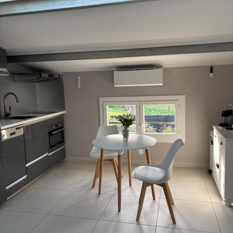 Villa L'Abaguie-Charmant logement au calme entre mer et montagne - Appartement 1 Chambre - 11