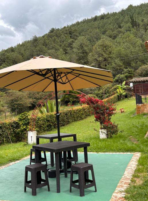 Refugio de la Montaña - Casa campestre con Piscina - Three-Bedroom House - 2