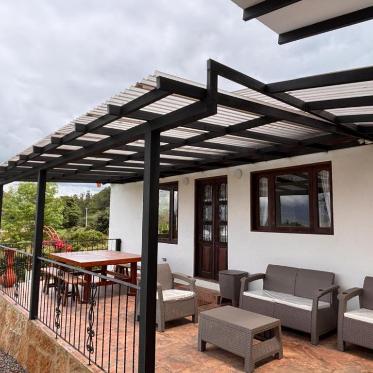 Refugio de la Montaña - Casa campestre con Piscina - Three-Bedroom House - 8