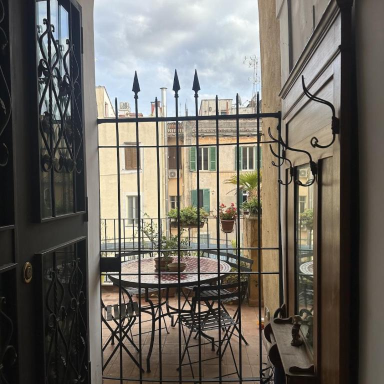Vatican Retreat- 2bedrooms and 2 bathrooms - Appartamento con 2 Camere da Letto e Terrazza - 17