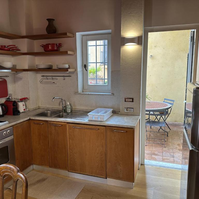 Vatican Retreat- 2bedrooms and 2 bathrooms - Appartamento con 2 Camere da Letto e Terrazza - 35