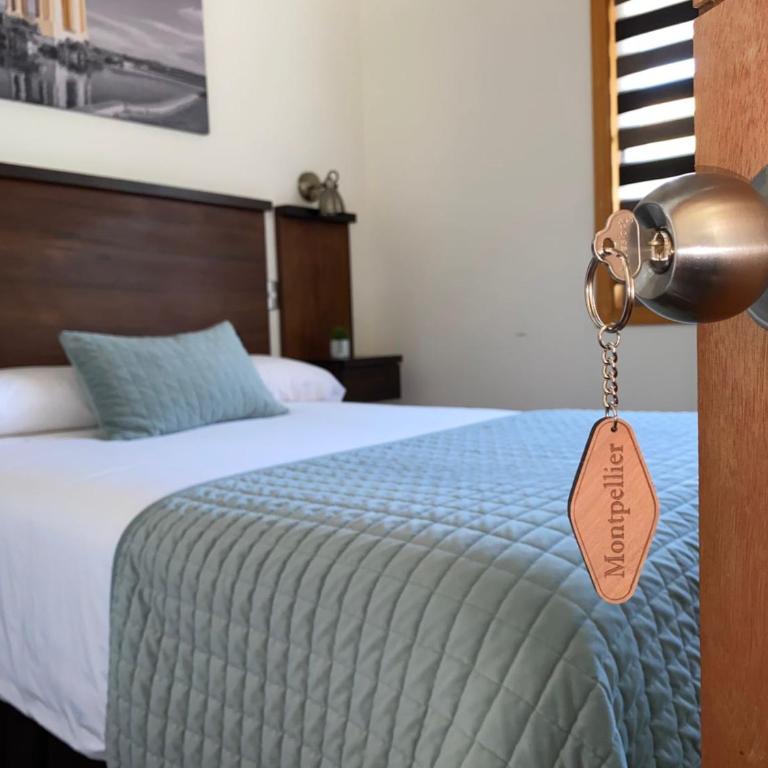 Hotel Le Petit - Single Room with Private Bathroom - 1