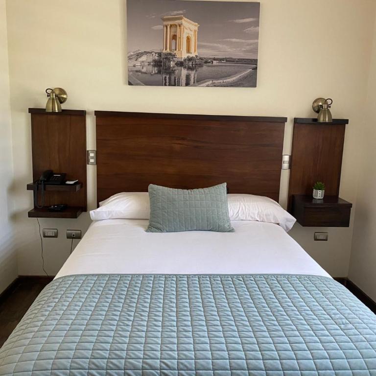 Hotel Le Petit - Single Room with Private Bathroom - 2