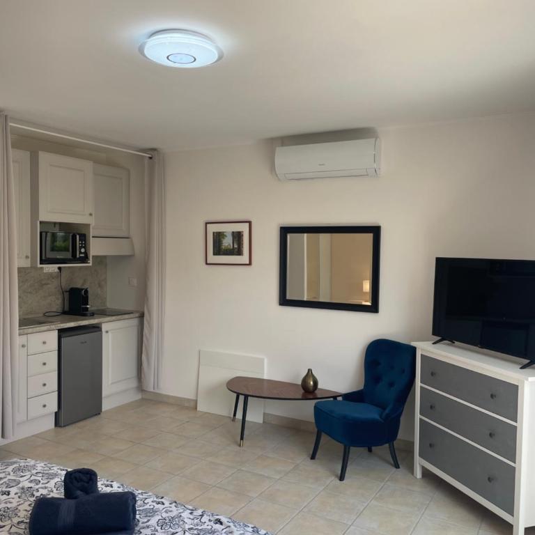 Villa Sole Flats - Chambre Double - Vue sur Jardin - 5