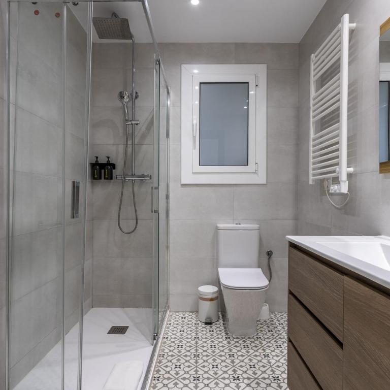 Ola Living Sagrada Familia - Three-Bedroom Apartment with View - 18
