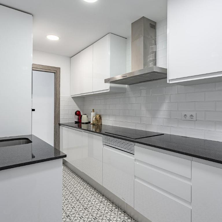 Ola Living Sagrada Familia - Three-Bedroom Apartment with View - 23