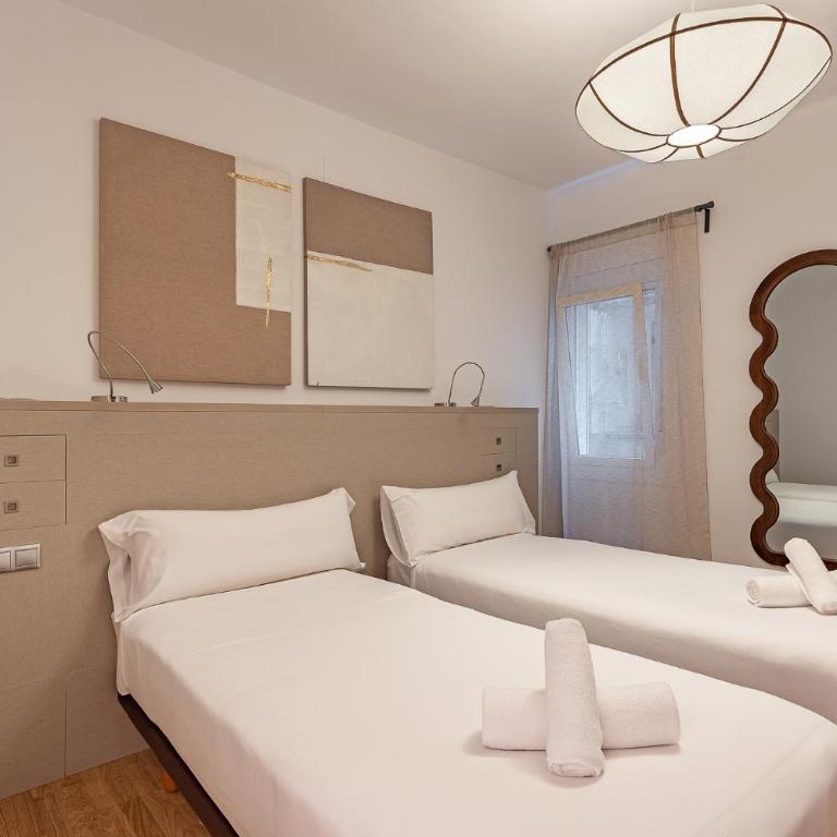 Ola Living Sagrada Familia - Superior Three-Bedroom Apartment - 4