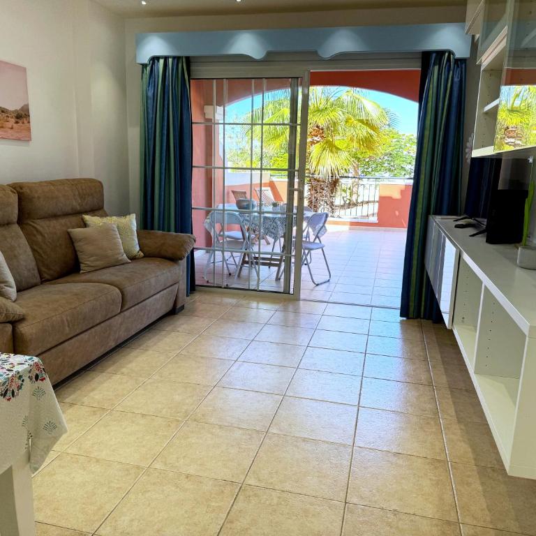 Los Cristianos Apartment - Terrace and Heated Pool - Apartamento de 1 dormitorio con terraza - 11