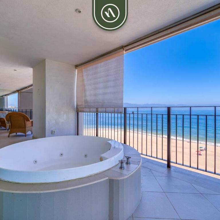 Amazing Condo with Ocean View - Jacuzzi - Beach - Casa - 14