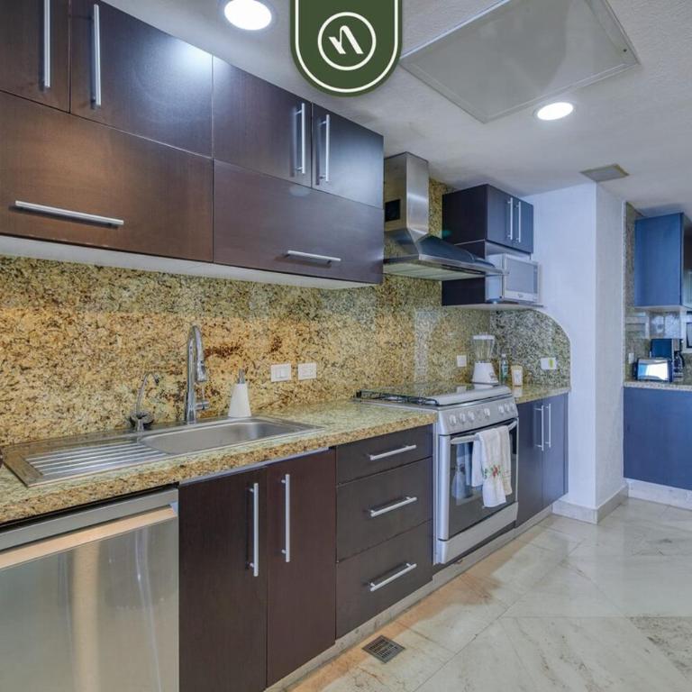 Amazing Condo with Ocean View - Jacuzzi - Beach - Casa - 24