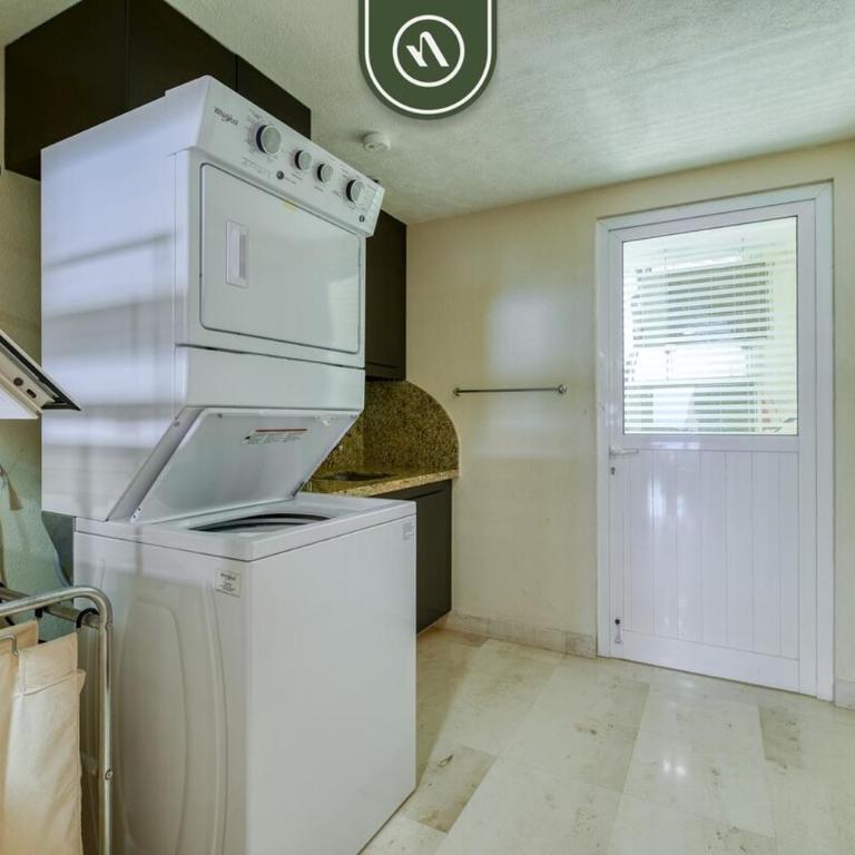 Amazing Condo with Ocean View - Jacuzzi - Beach - Casa - 32