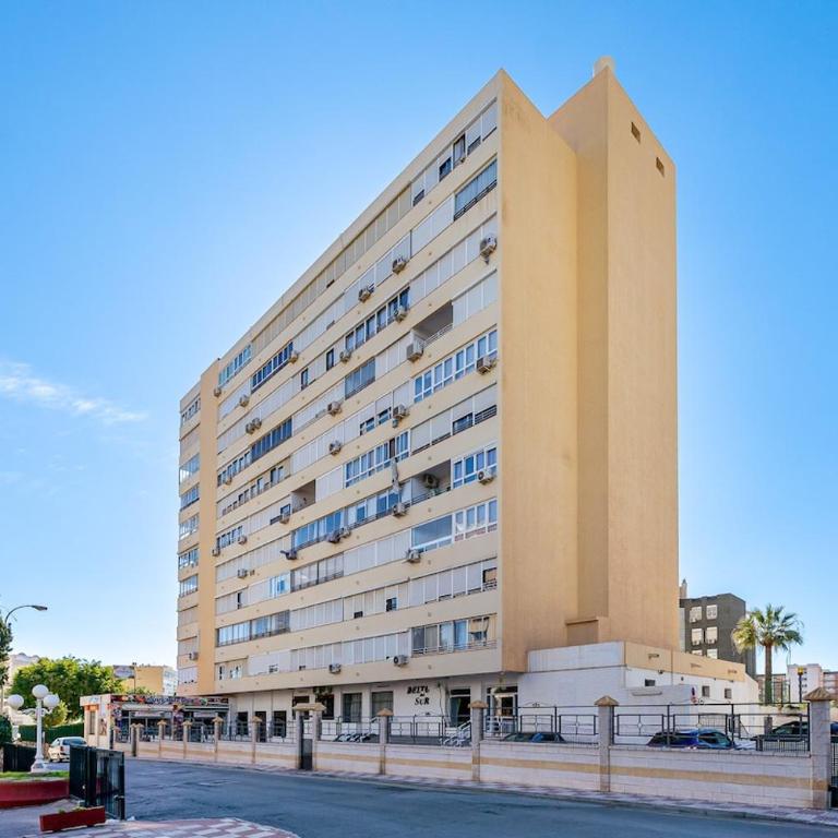 Casa de Chris con Garaje y Piscina a 9 min de la Playa - Apartamento de 1 dormitorio - 18