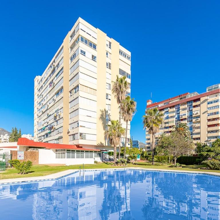 Casa de Chris con Garaje y Piscina a 9 min de la Playa - Apartamento de 1 dormitorio - 19