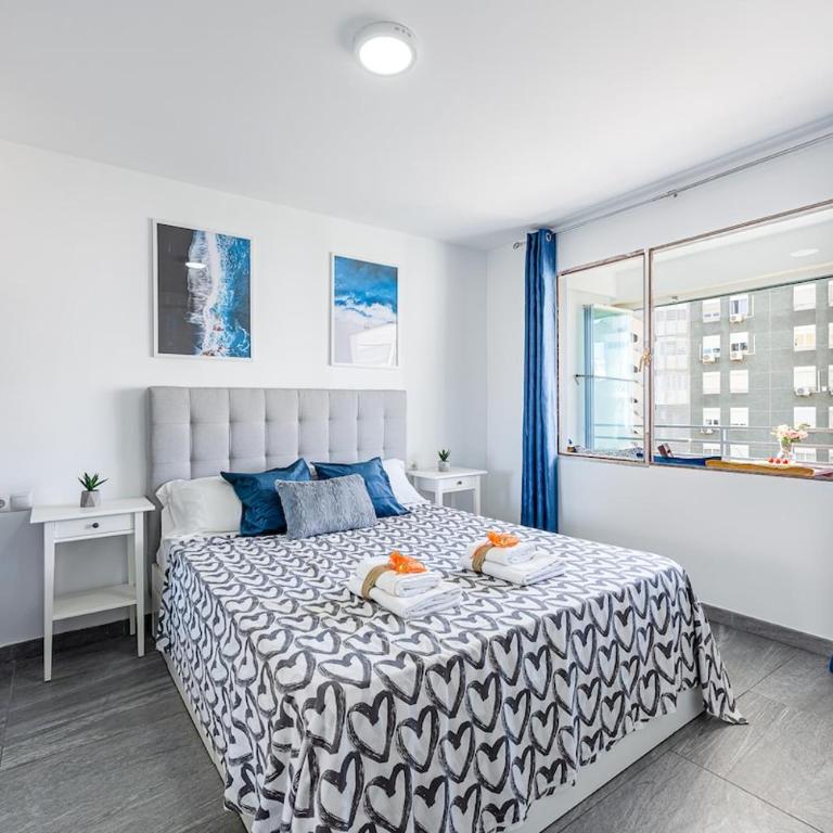Casa de Chris con Garaje y Piscina a 9 min de la Playa - Apartamento de 1 dormitorio - 4