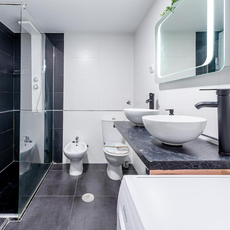 Casa de Chris con Garaje y Piscina a 9 min de la Playa - Apartamento de 1 dormitorio - 16