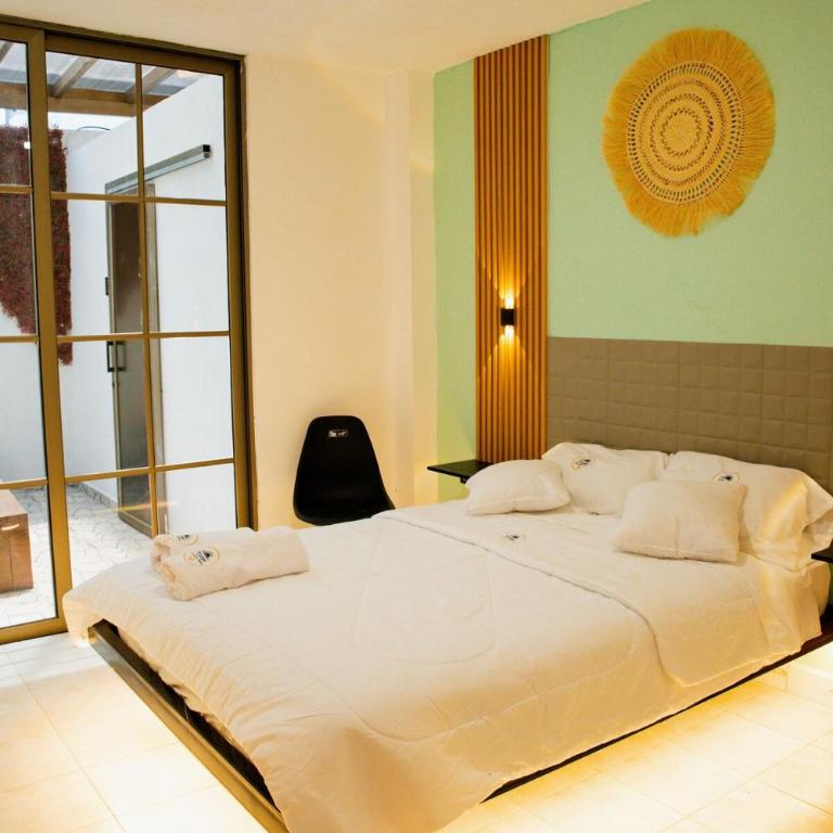 Hermosa casa independiente con jacuzzi privado y BBQ - Vacation Home - 10