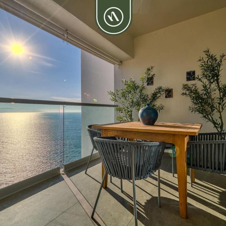 Amazing Oceanfront 1BR Condo - Rooftop Pool - Casa - 2