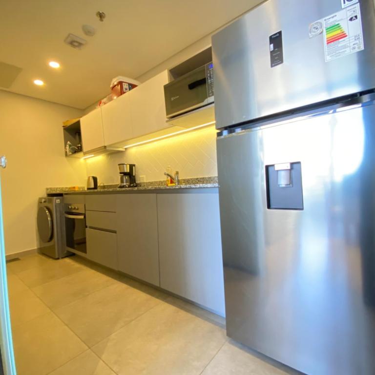 A metros del Shopping del Sol- 2 Habitaciones - Two-Bedroom Apartment - 4
