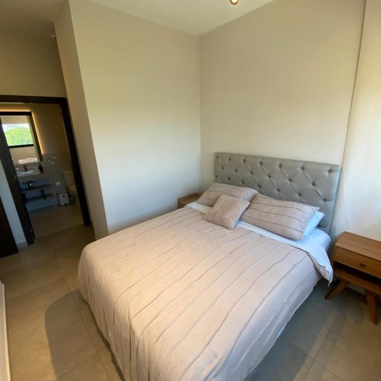 A metros del Shopping del Sol- 2 Habitaciones - Two-Bedroom Apartment - 36