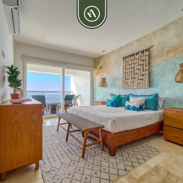Luxury Oceanfront 3 BR Condo - Pools - Casa - 2