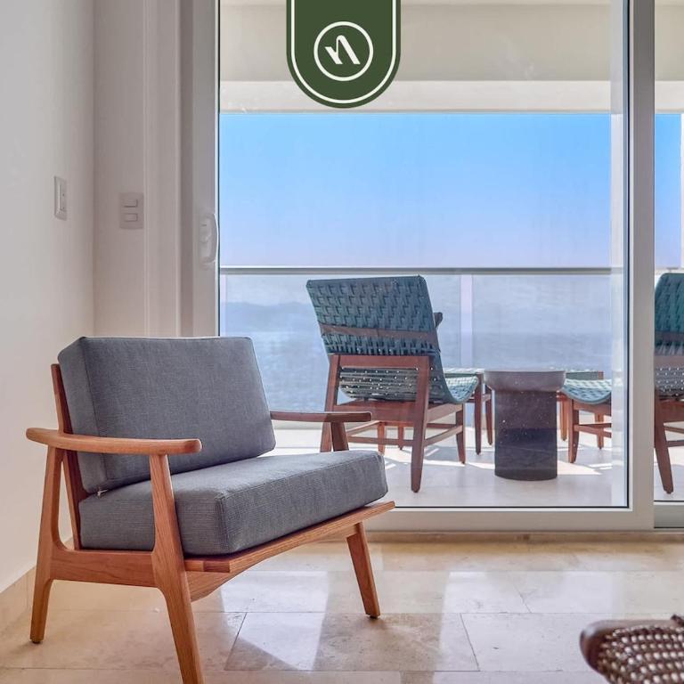 Luxury Oceanfront 3 BR Condo - Pools - Casa - 15
