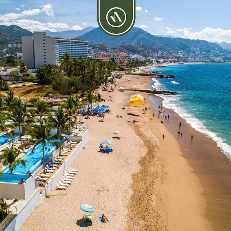 Luxury Oceanfront 3 BR Condo - Pools - Casa - 54