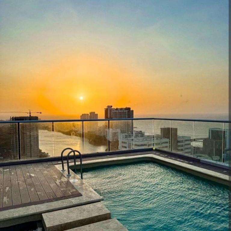 Apartamento en cartagena vista al mar - Three-Bedroom Apartment - 1