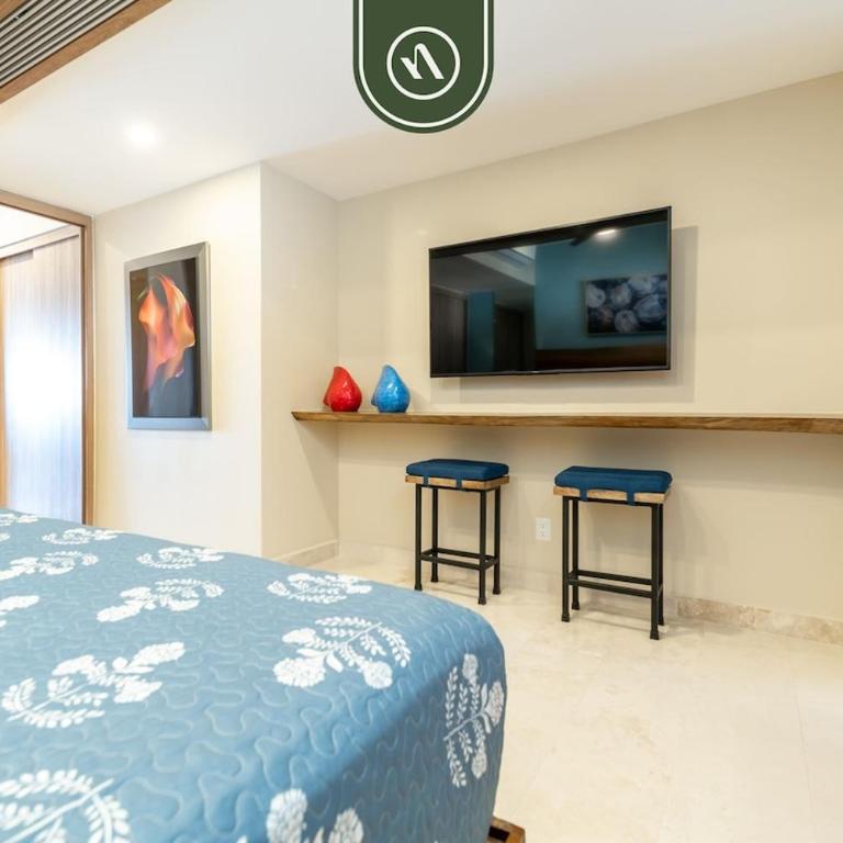 Elegant 1 BR Condo - Beachfront - Pools - King - Vacation Home - 13