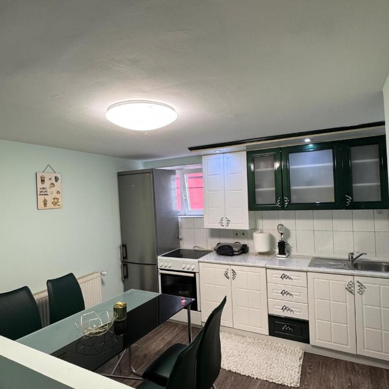 Apartman Car - One-Bedroom Apartment - 16