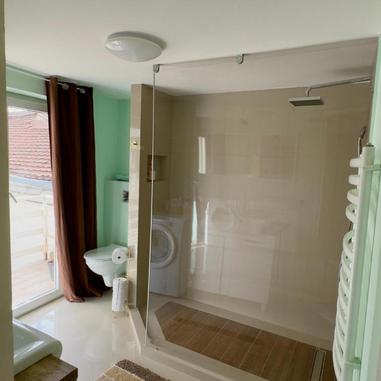 Apartman Car - One-Bedroom Apartment - 17