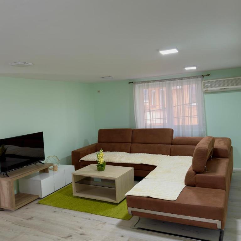 Apartman Car - One-Bedroom Apartment - 25