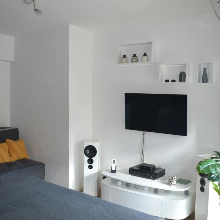 Urban Apartment - Deluxe Apartment - 2