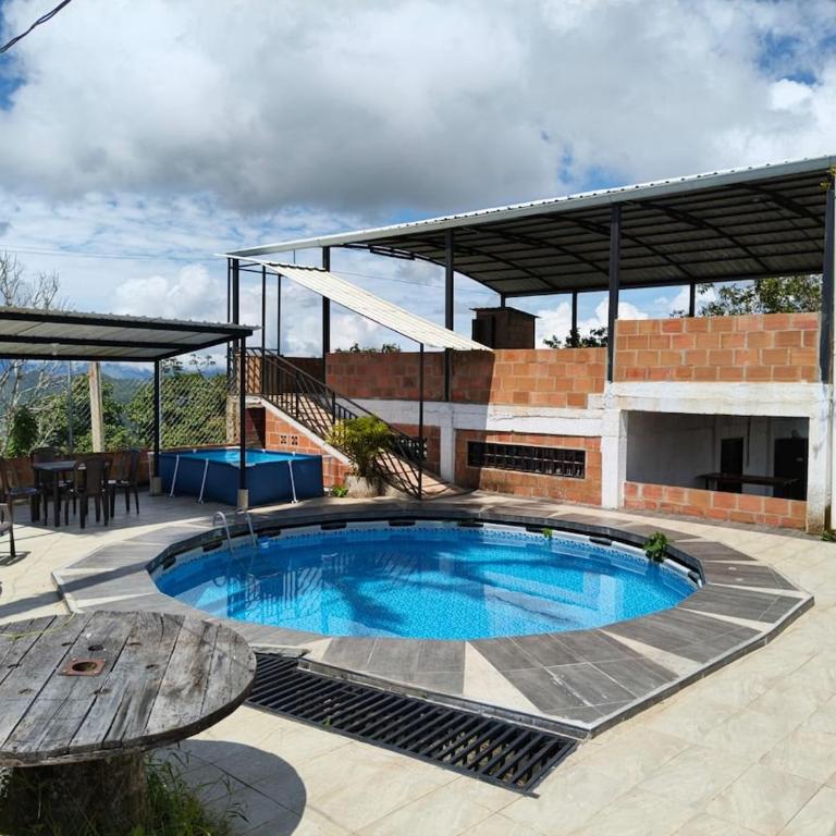 Casa campestre cerca a La Cumbre Valle - Four-Bedroom Vacation Home - 1