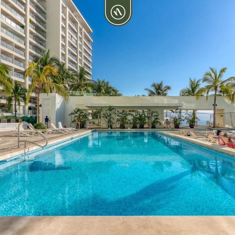 Beachfront | Ocean Views, Rooftop Pool, Step-Free - Ferienhaus - 32