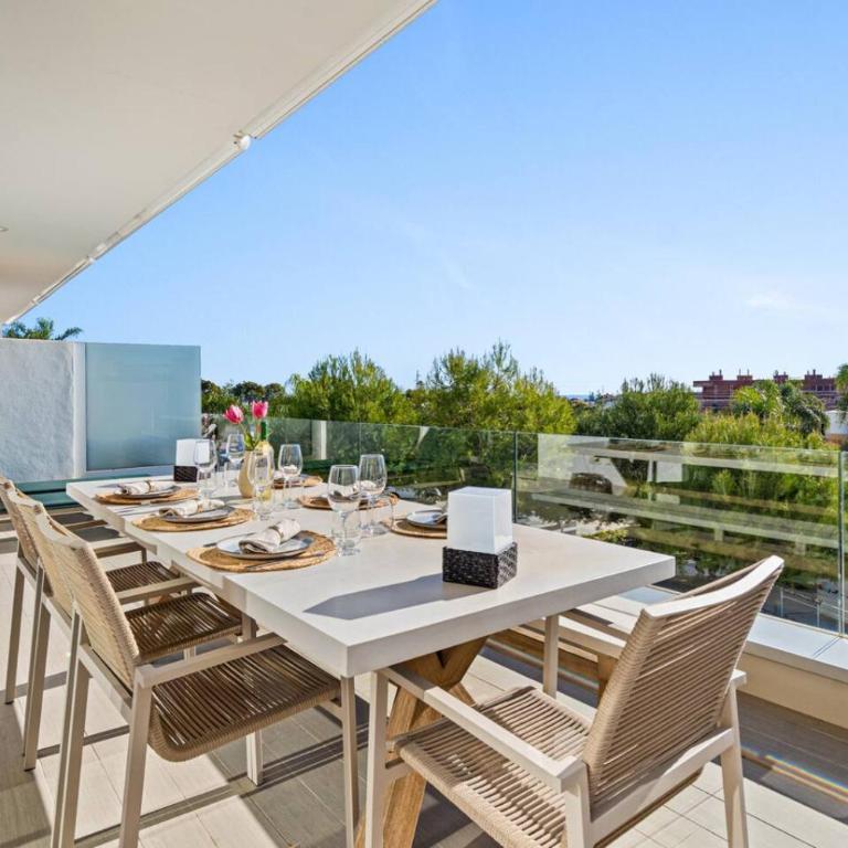 Modern 3BR Apartment Near the Beach- Le Mirage in Cancelada - Apartamento - 1