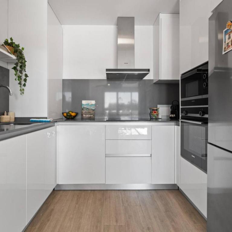 Modern 3BR Apartment Near the Beach- Le Mirage in Cancelada - Apartamento - 4