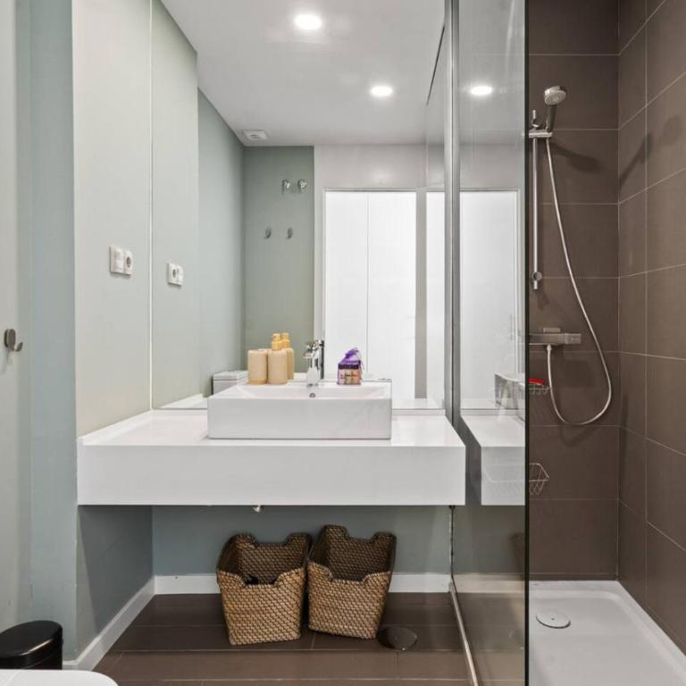 Modern 3BR Apartment Near the Beach- Le Mirage in Cancelada - Apartamento - 12