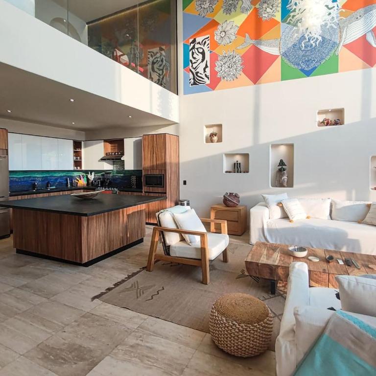 Unique Designer Gem with Private Pool, Elevator, Views - Casa - 6