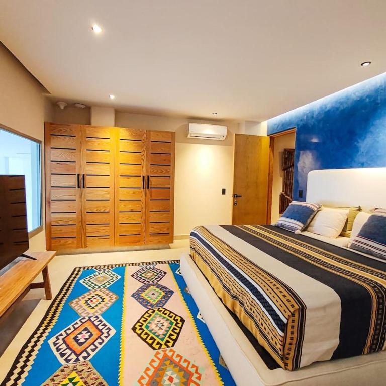 Unique Designer Gem with Private Pool, Elevator, Views - Casa - 10