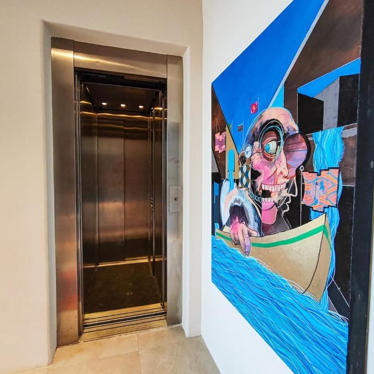 Unique Designer Gem with Private Pool, Elevator, Views - Casa - 11
