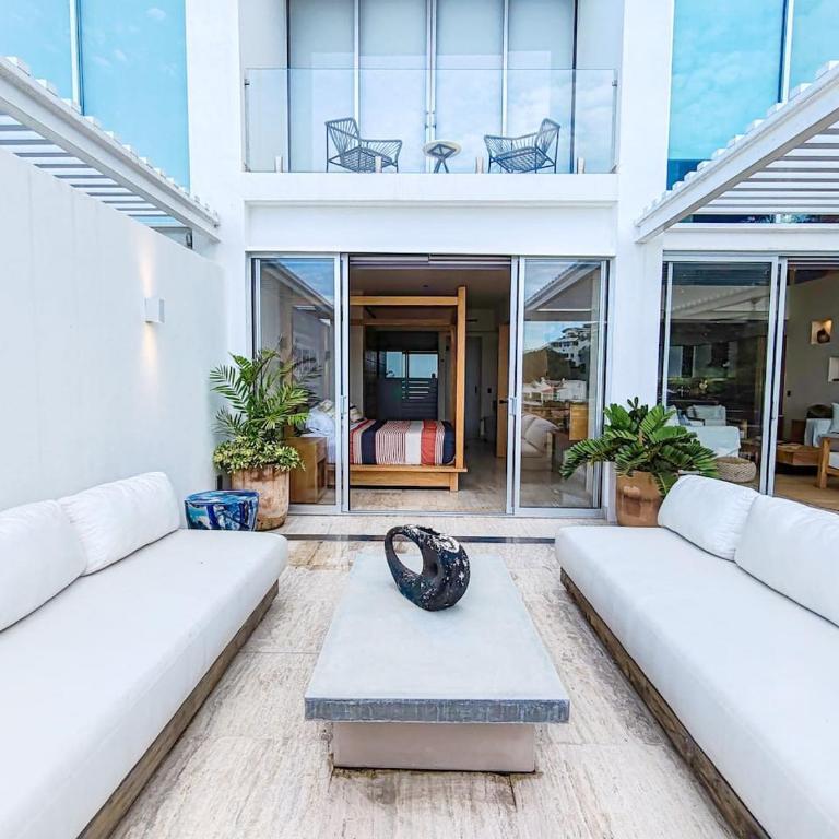 Unique Designer Gem with Private Pool, Elevator, Views - Casa - 12