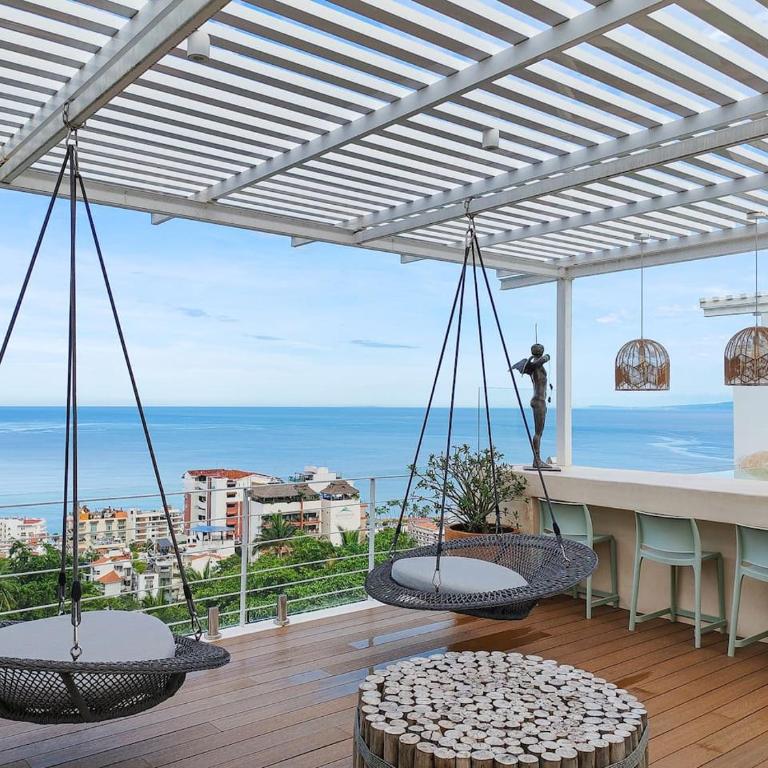 Unique Designer Gem with Private Pool, Elevator, Views - Casa - 17
