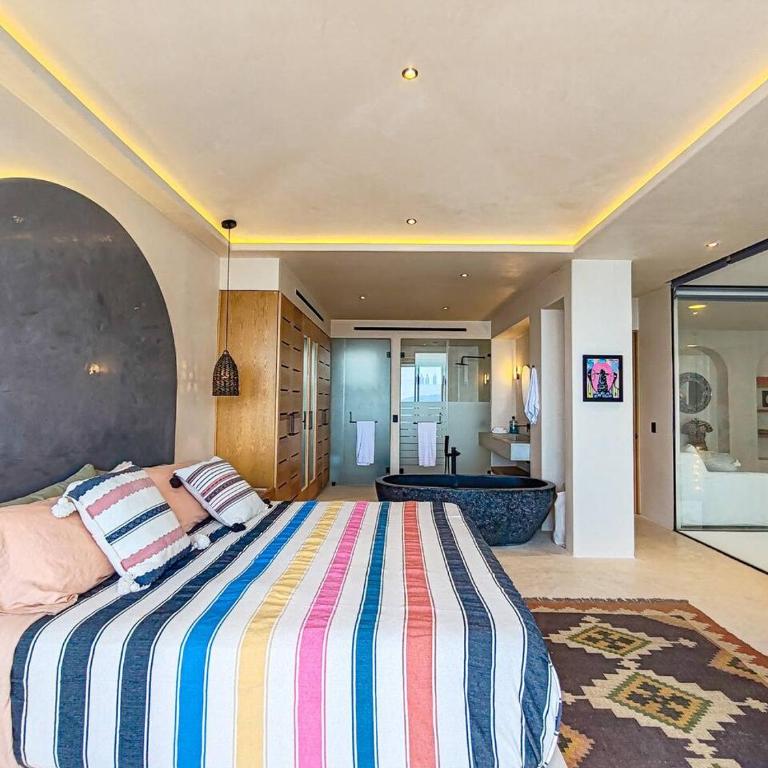 Unique Designer Gem with Private Pool, Elevator, Views - Casa - 24
