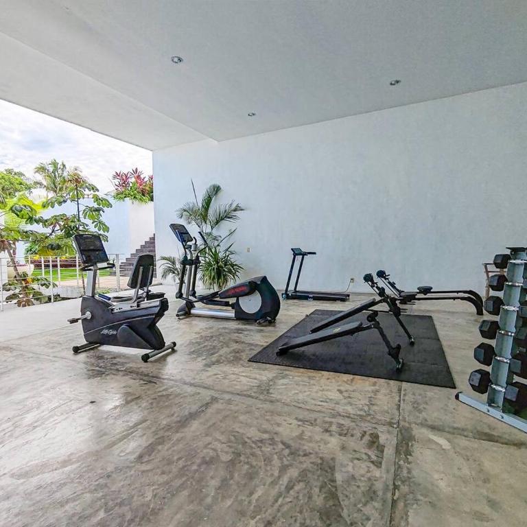 Unique Designer Gem with Private Pool, Elevator, Views - Casa - 26