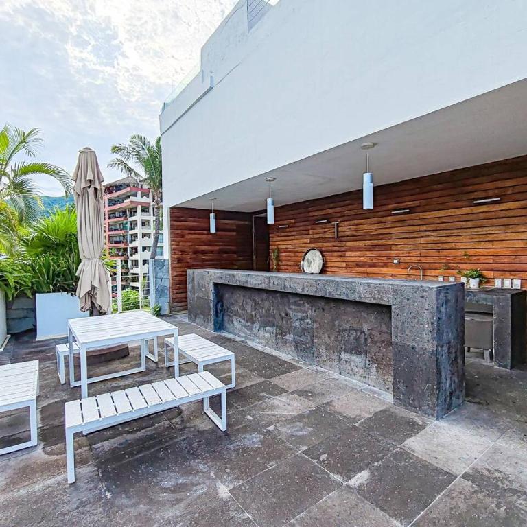 Unique Designer Gem with Private Pool, Elevator, Views - Casa - 27