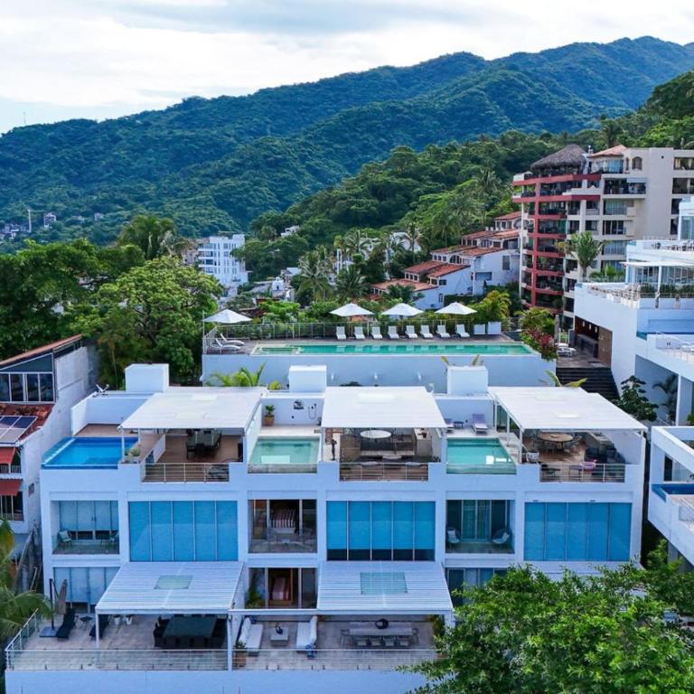 Unique Designer Gem with Private Pool, Elevator, Views - Casa - 30
