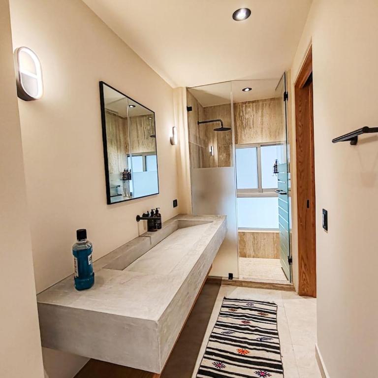 Unique Designer Gem with Private Pool, Elevator, Views - Casa - 37