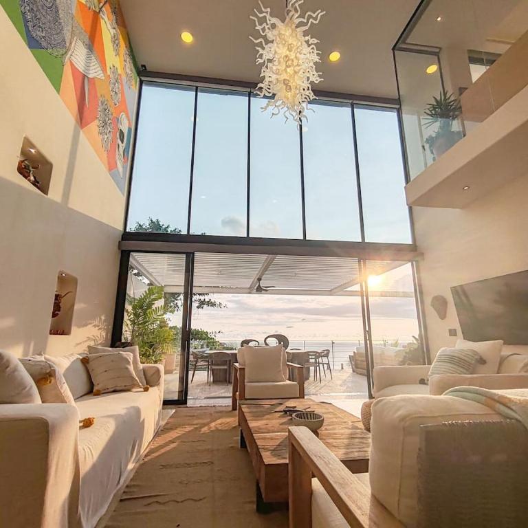 Unique Designer Gem with Private Pool, Elevator, Views - Casa - 38