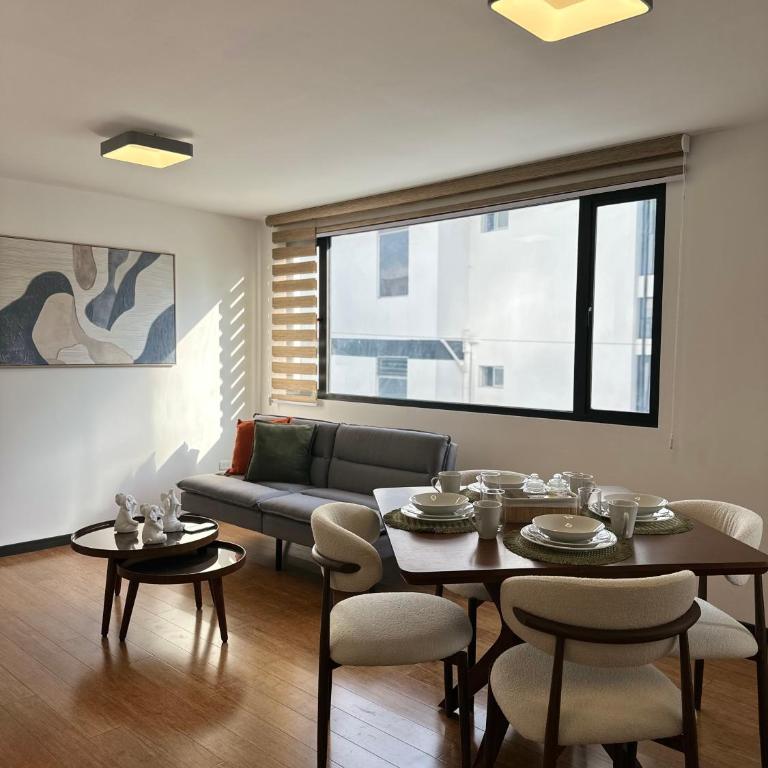 Quicentro Guest home By Carlos David - Two-Bedroom Apartment - 15