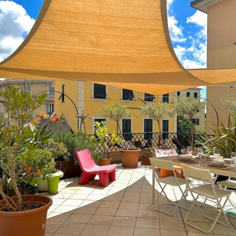 House and Art, luxury design with 80 sqm terrace - Apartment mit 2 Schlafzimmern und Balkon - 17